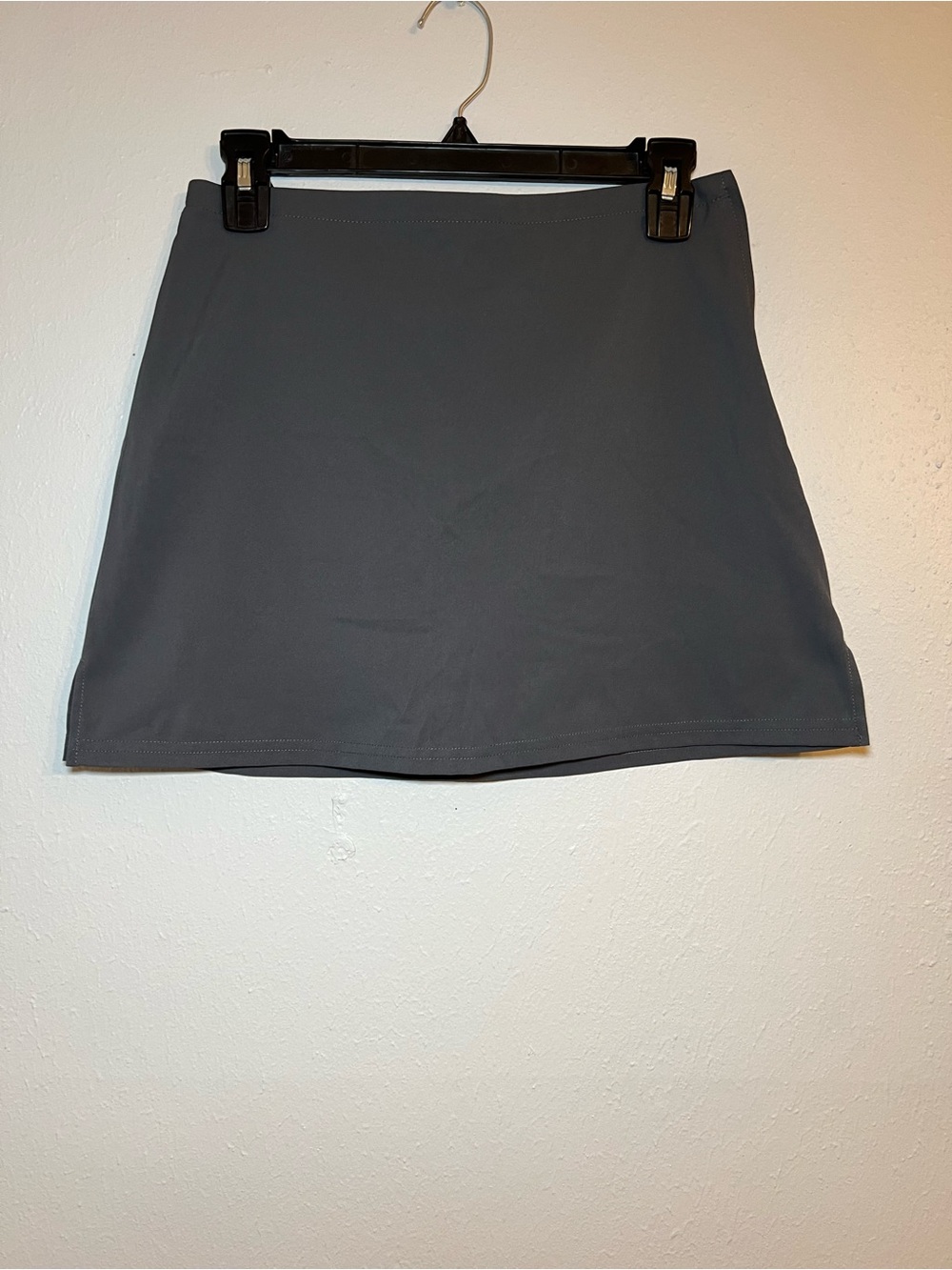Boat Bum Skort Liquid Yacht Wear size 00
Asphalt Gray Skirt